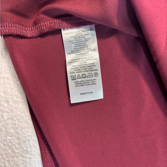 Ann Taylor Burgundy Blouse with Embroidered puff sleeves size M - Picture 6 of 7